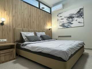 Апартаменты Наутилус Гурзуф Люкс с кроватью размера «king-size» и видом на море-11